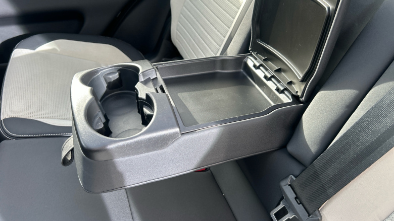 Land Rover Discovery Sport 2.0 D200 Dynamic SE 5dr Auto [7 Seat] Diesel Station Wagon